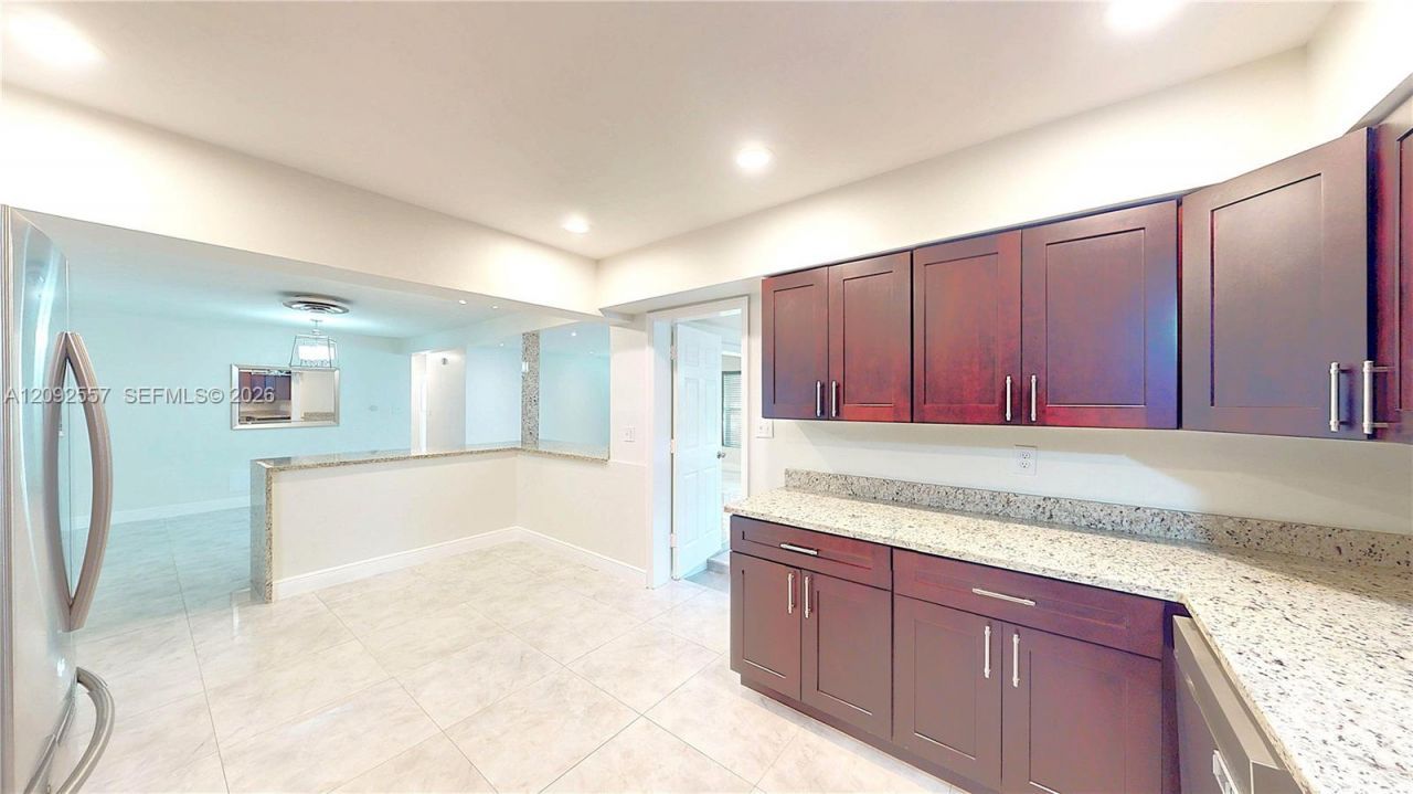 650 E Evanston Cir, Fort Lauderdale, FL 33312 Photo