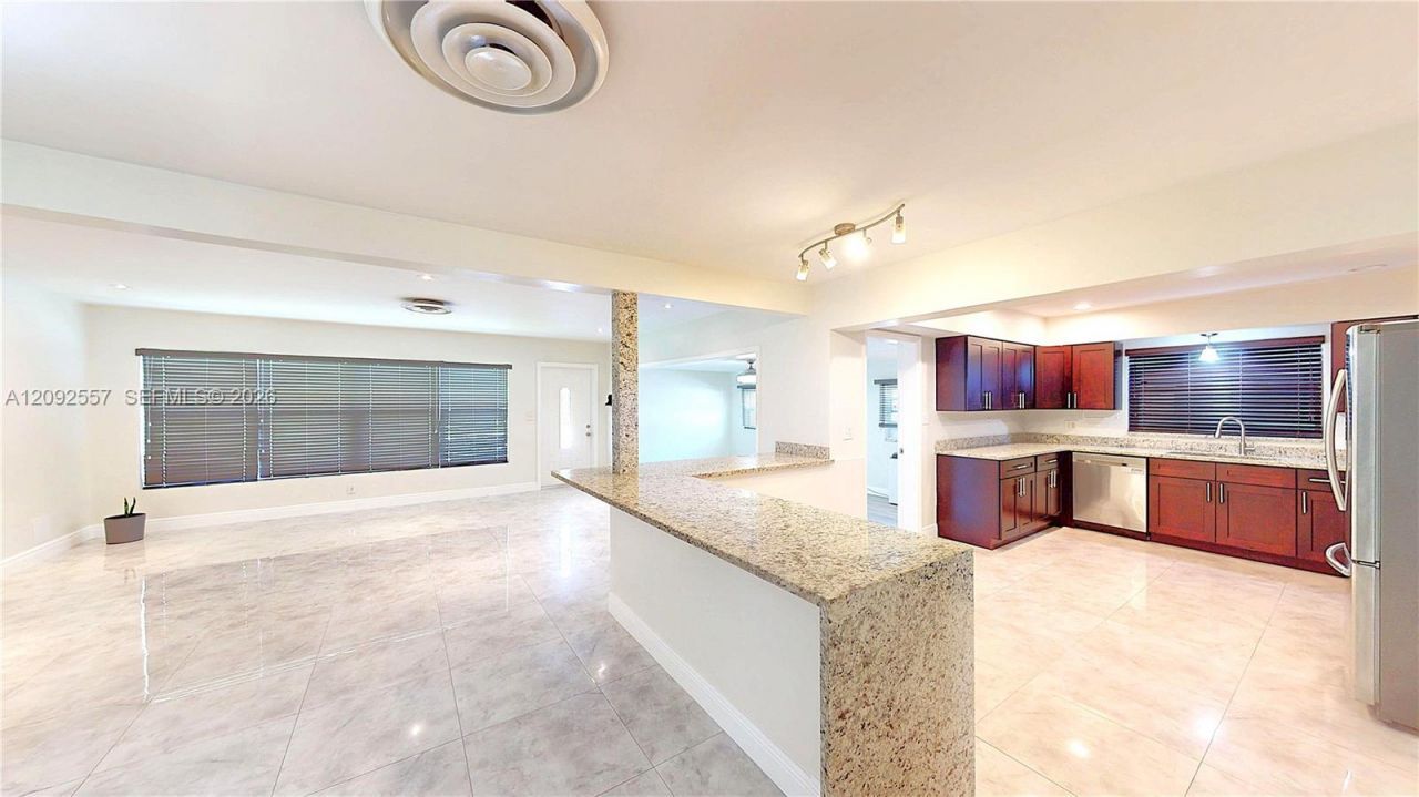 650 E Evanston Cir, Fort Lauderdale, FL 33312 Photo