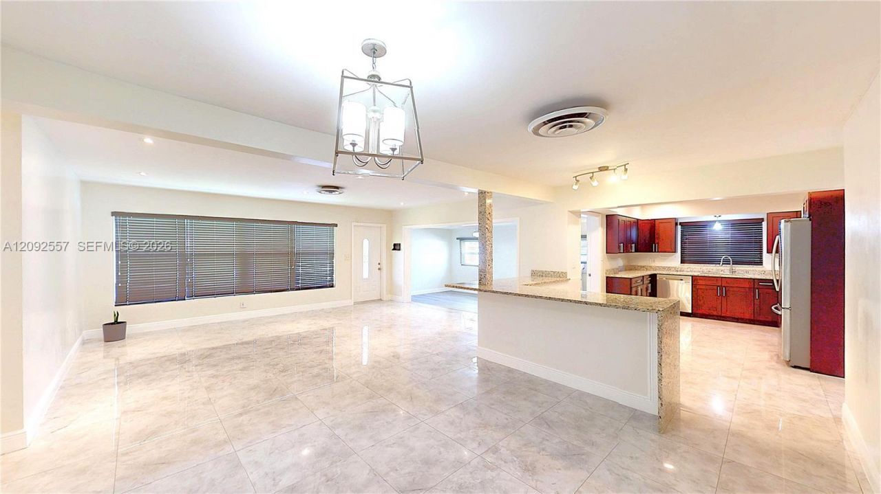650 E Evanston Cir, Fort Lauderdale, FL 33312 Photo