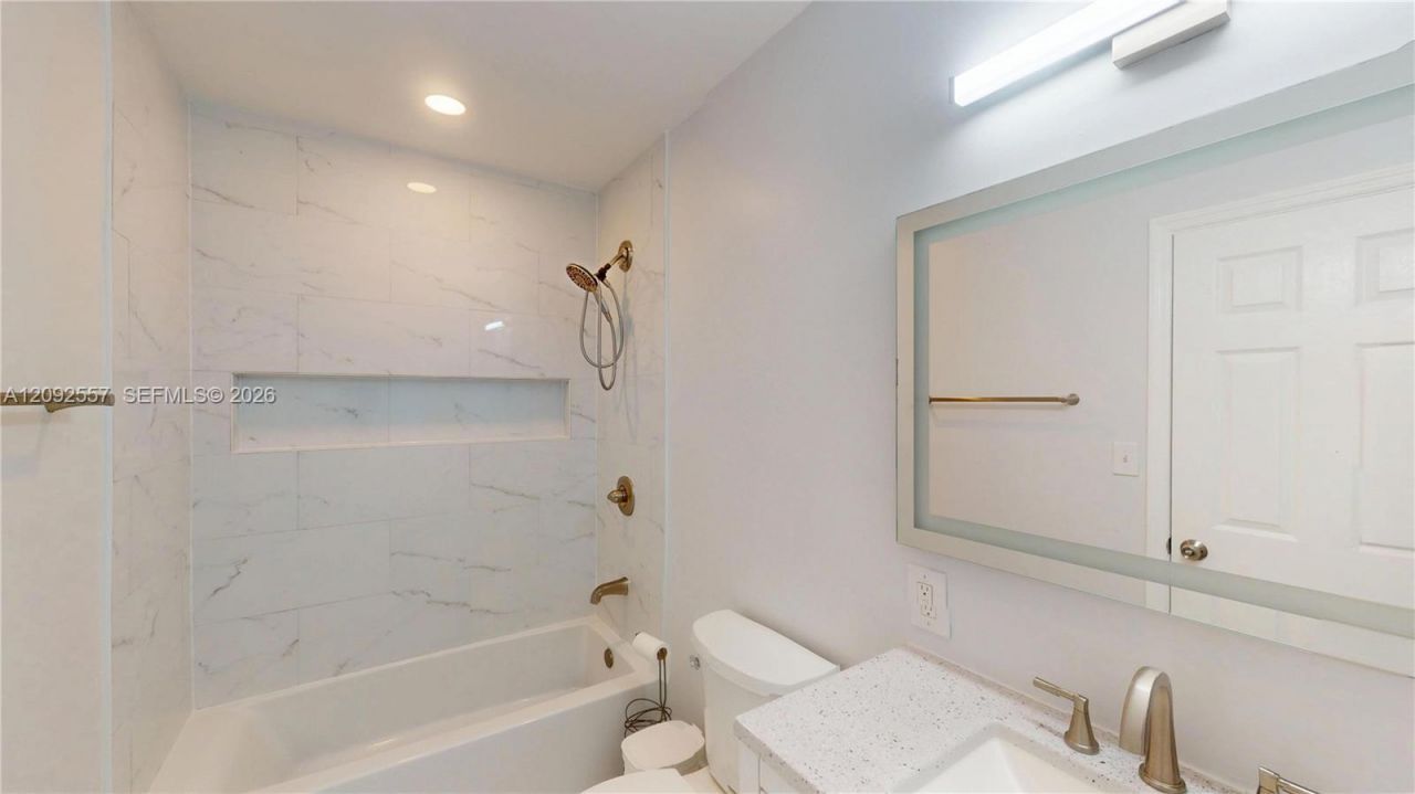 650 E Evanston Cir, Fort Lauderdale, FL 33312 Photo