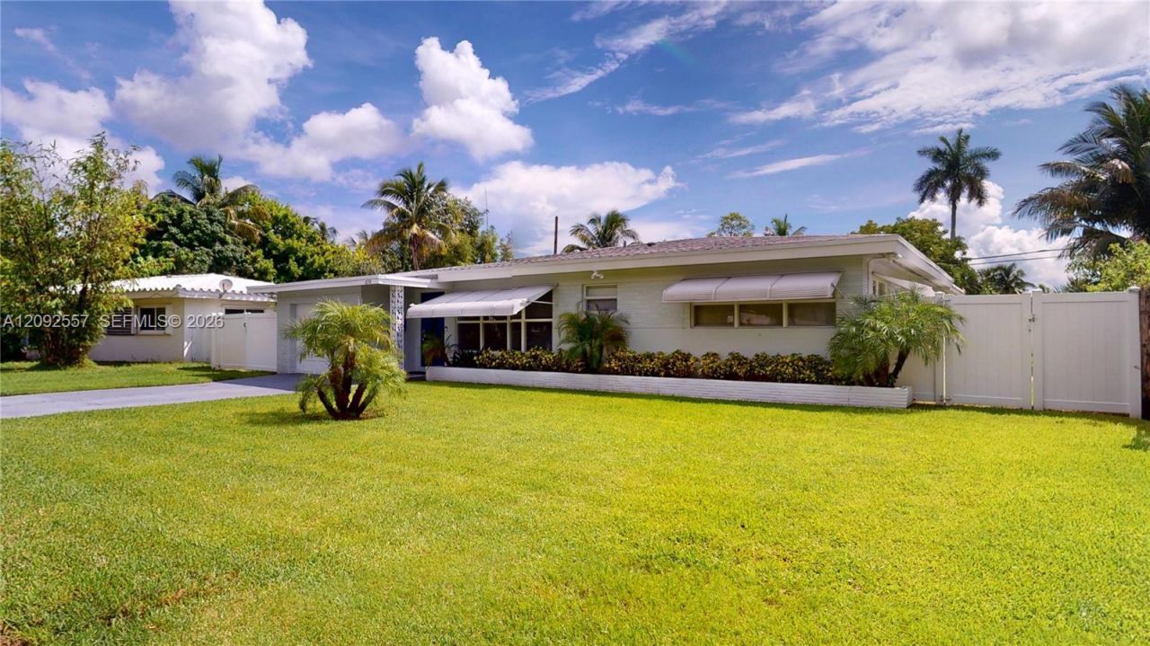 650 E Evanston Cir, Fort Lauderdale, FL 33312 Photo