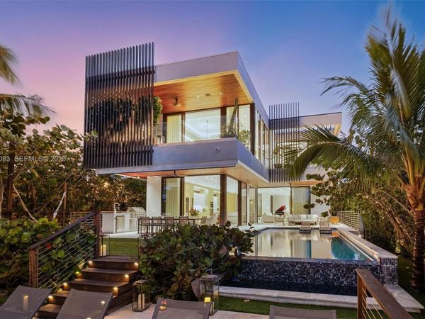 226 W Rivo Alto Dr , Miami Beach, FL 33139