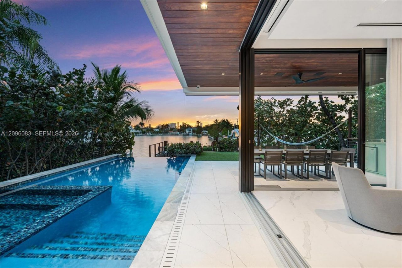 226 W Rivo Alto Dr , Miami Beach, FL 33139 Photo