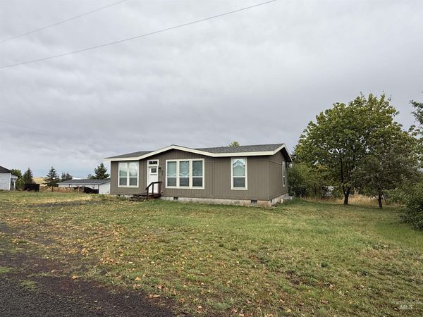 409 N 4th Avenue, Craigmont, ID 83523