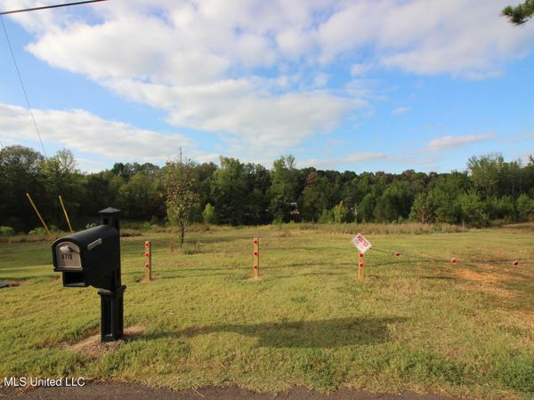 4710 Dixie Lynn Drive, Southaven, MS 38671