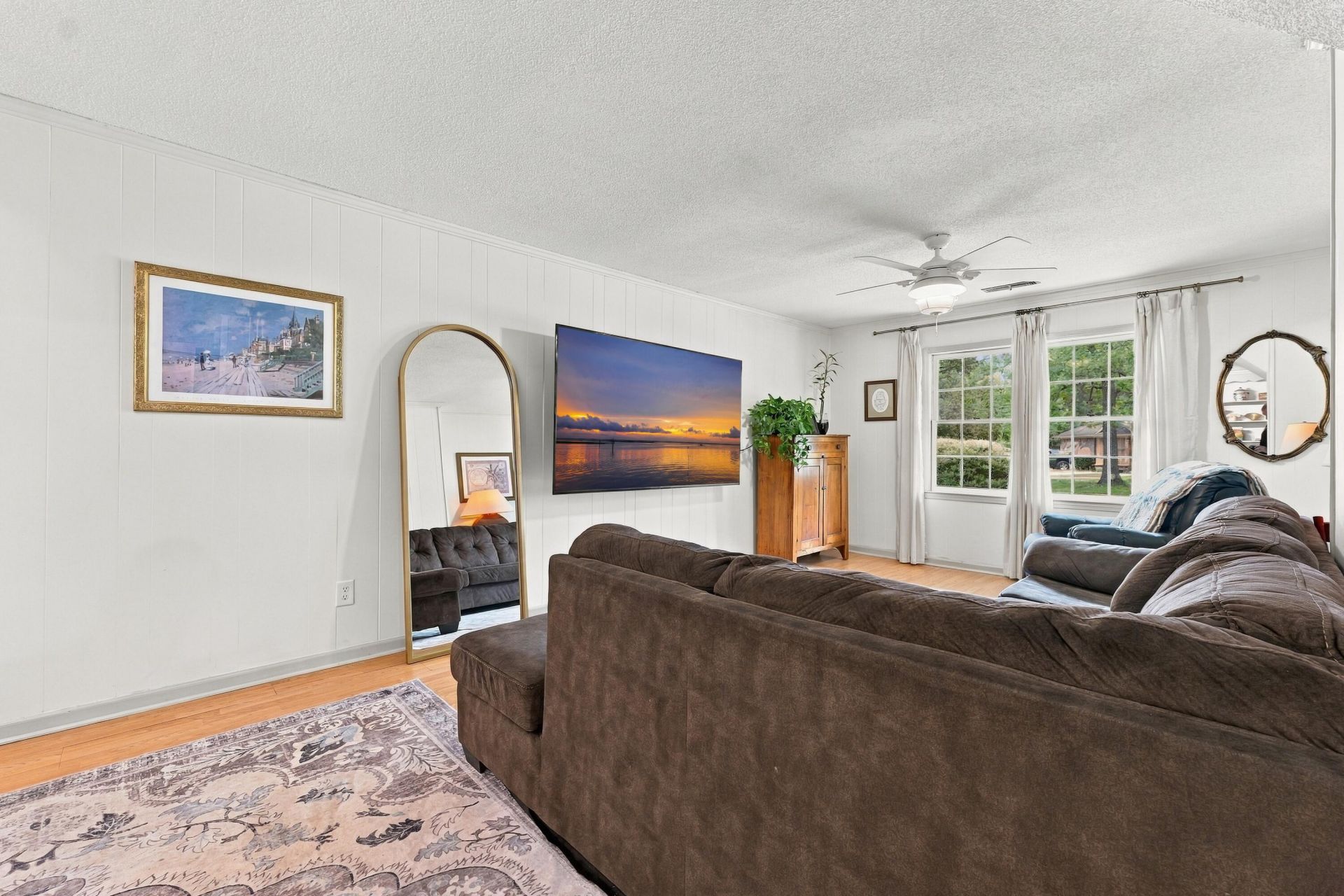 6 Ravenna Avenue Photo 13