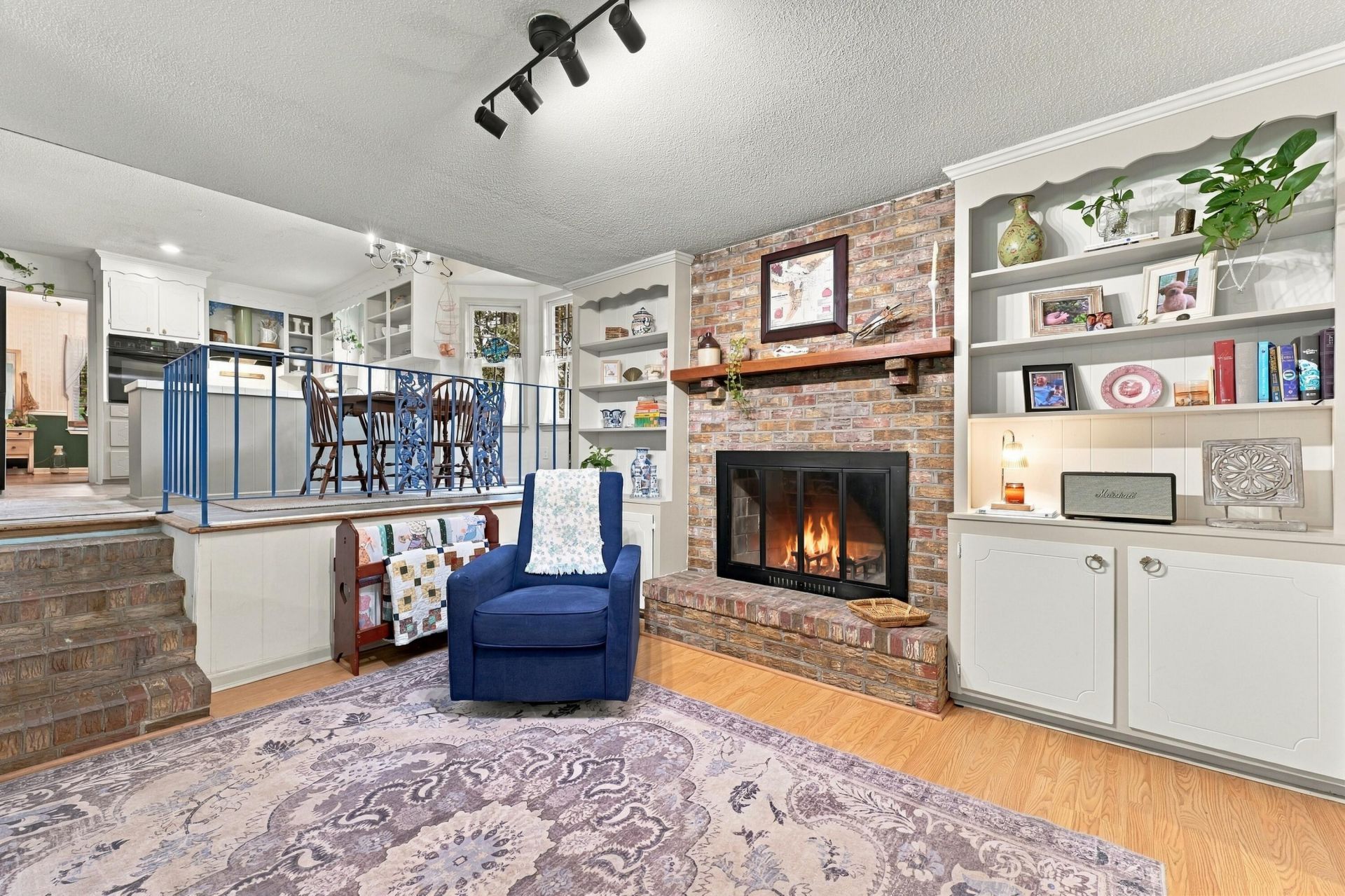 6 Ravenna Avenue Photo 14