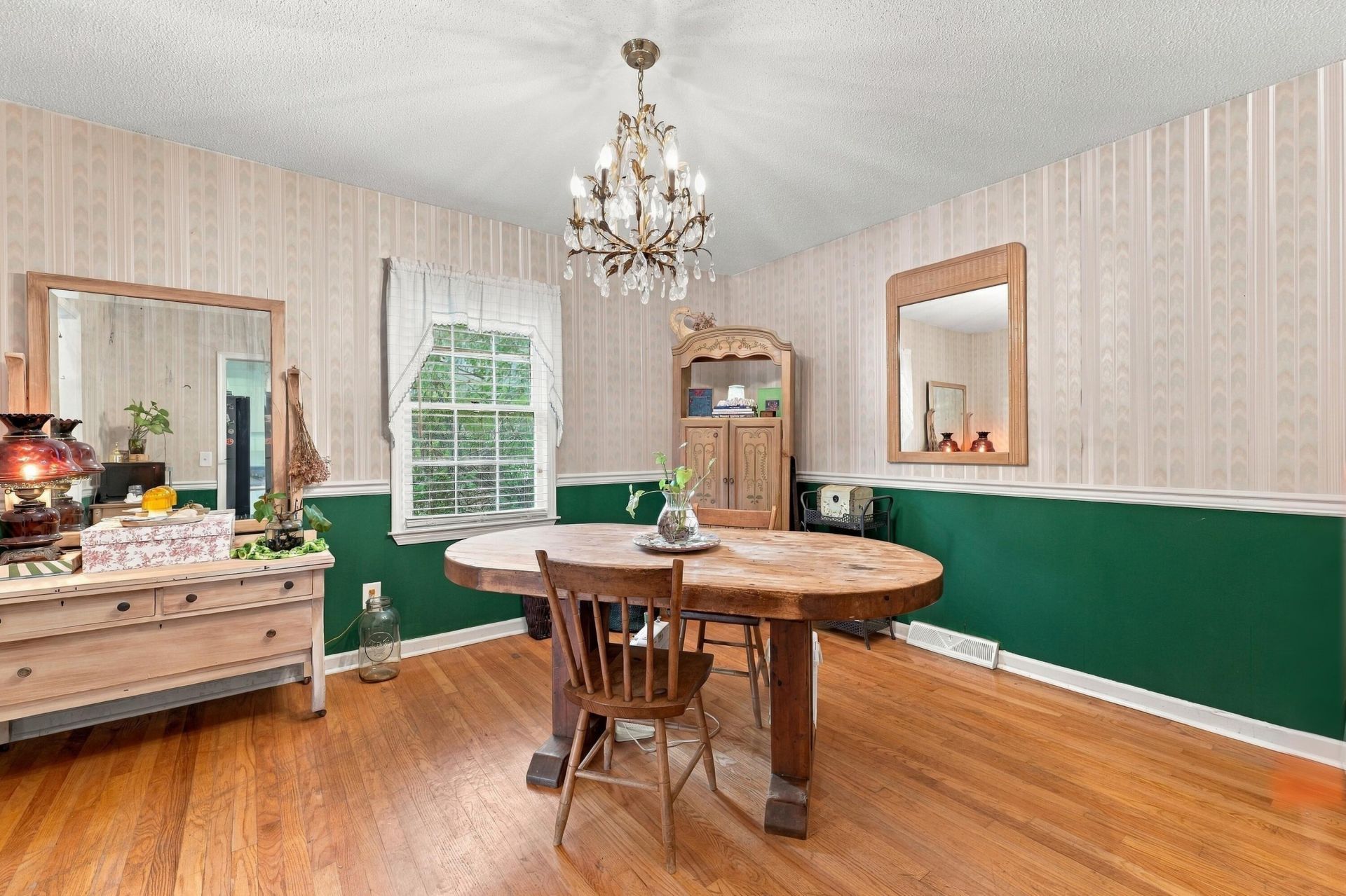 6 Ravenna Avenue Photo 25