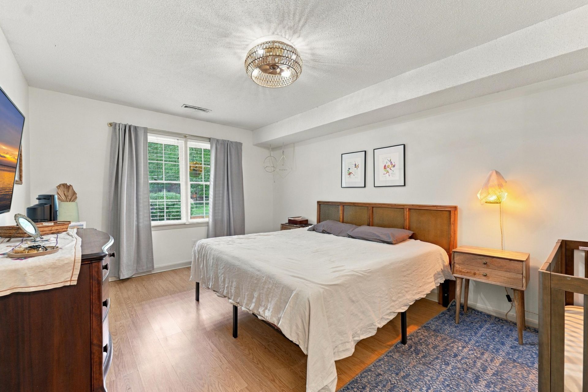 6 Ravenna Avenue Photo 28