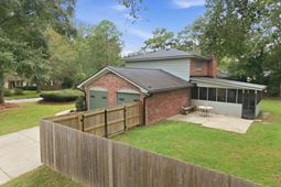6 Ravenna Avenue photo 4