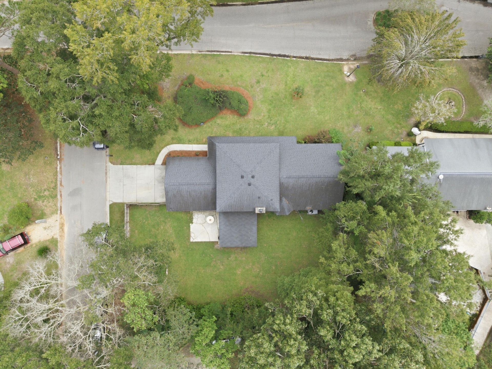 6 Ravenna Avenue Photo 4