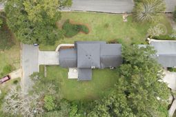 6 Ravenna Avenue photo 4