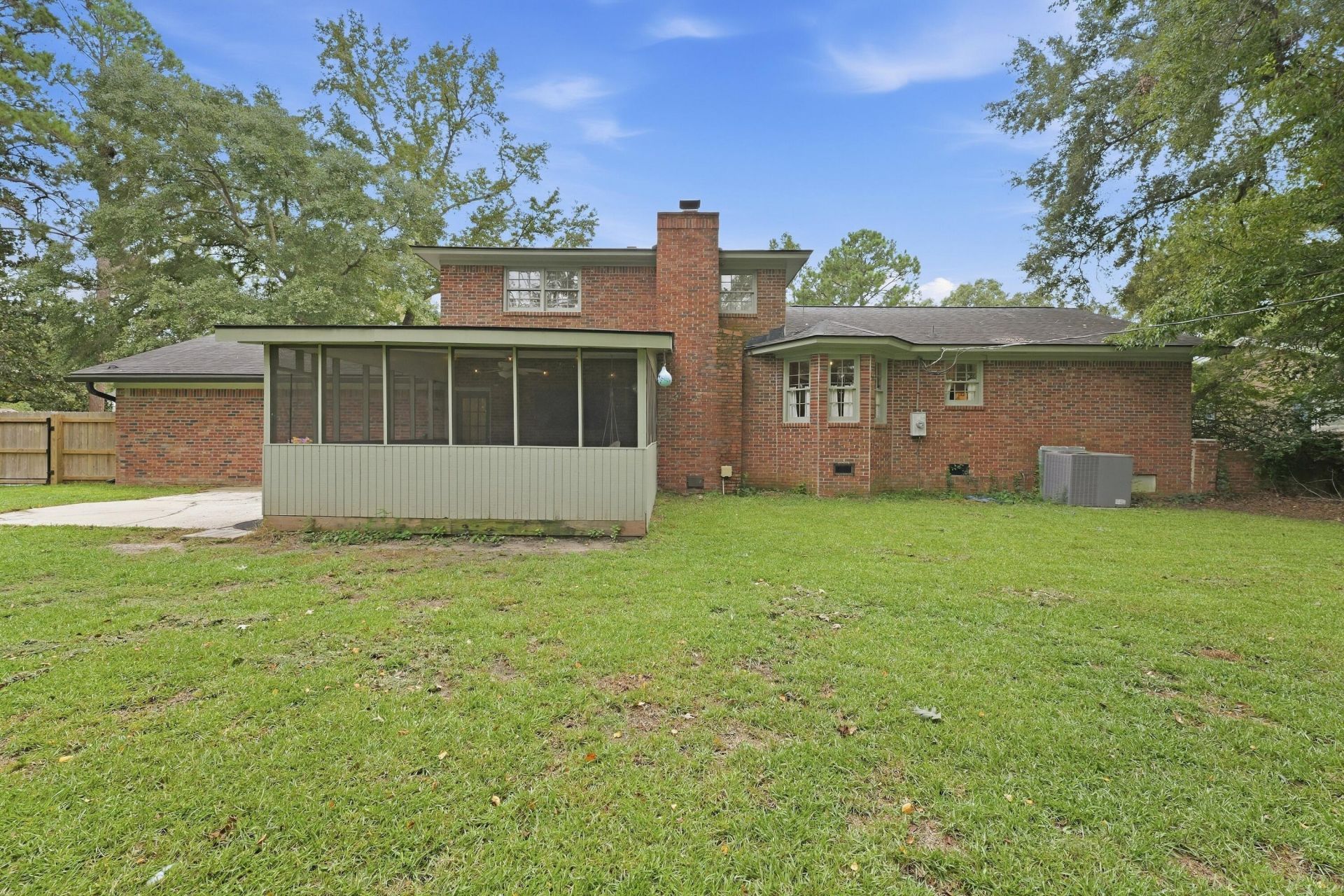 6 Ravenna Avenue Photo 43