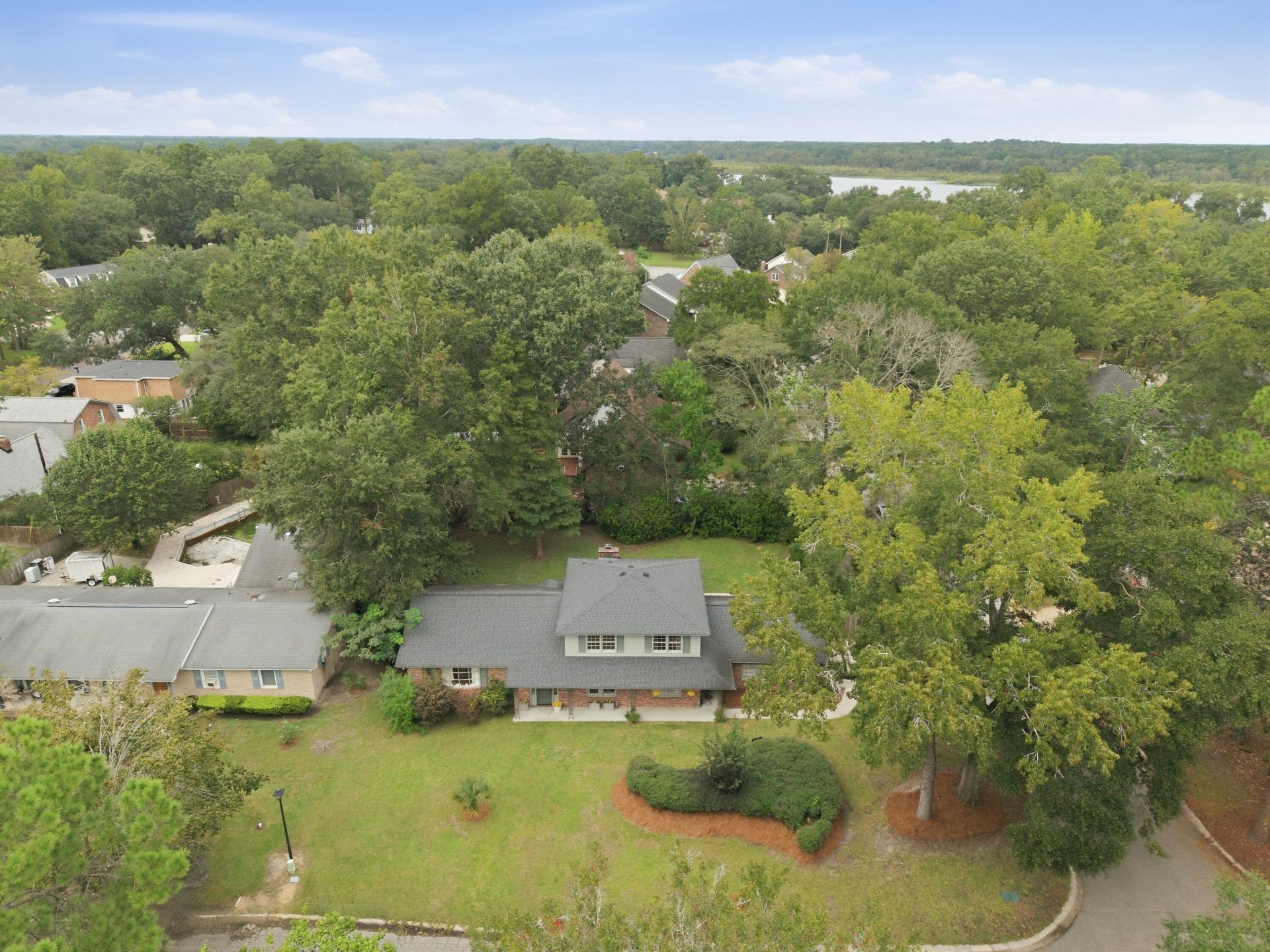 6 Ravenna Avenue Photo 47