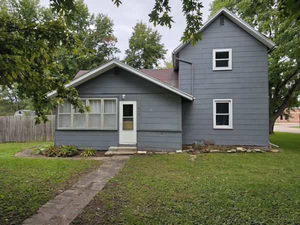 213 S Fremont Street , Tampico, IL 61283