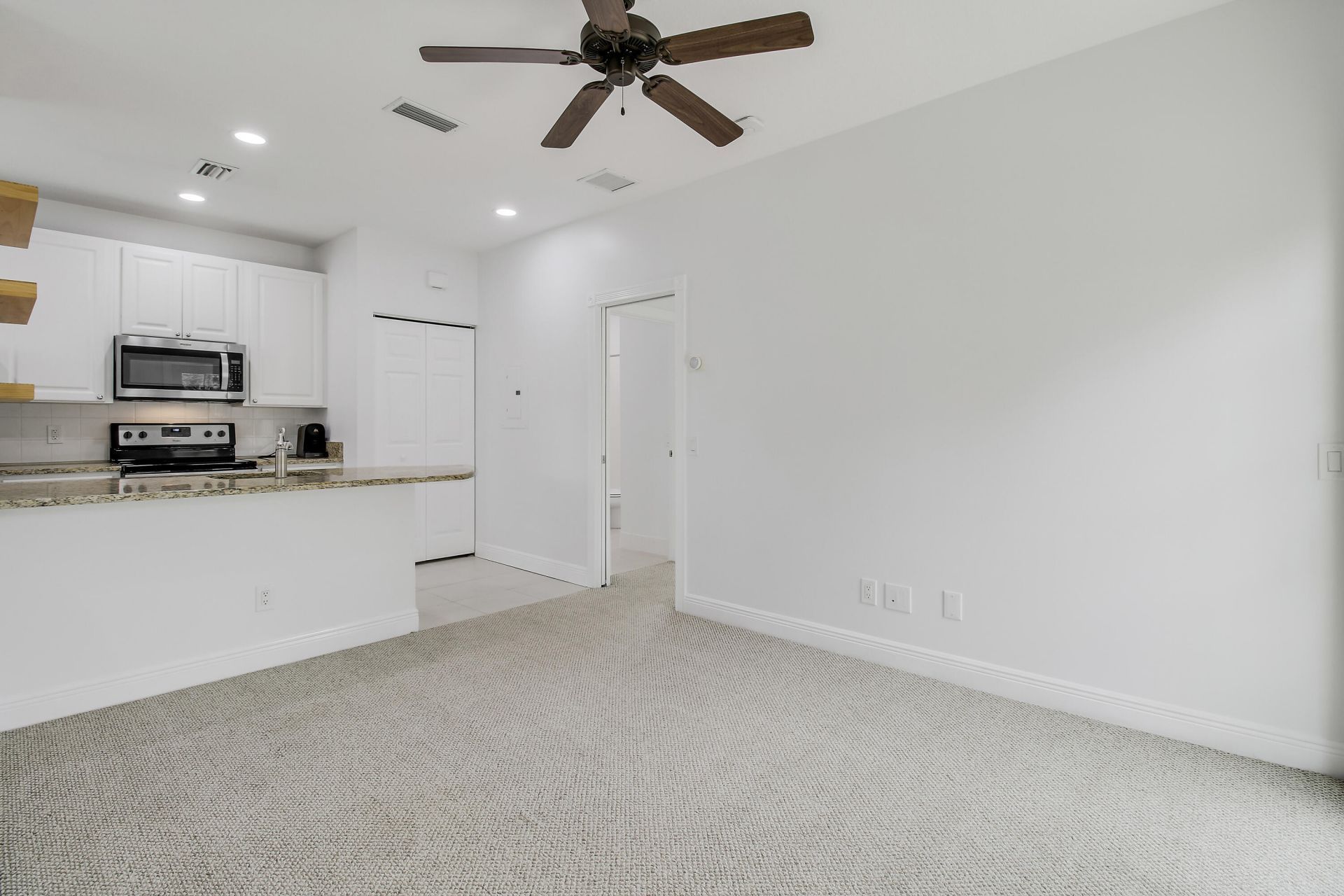 4014 Community Drive, Unit 1, Jupiter, FL 33458 Photo