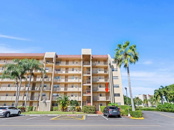 3590 Via Poinciana, Unit 216, Lake Worth, FL 33467