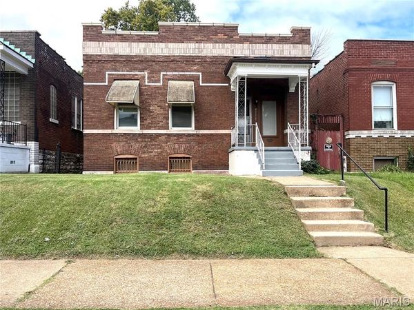 4751 Idaho Avenue , St Louis, MO 63111