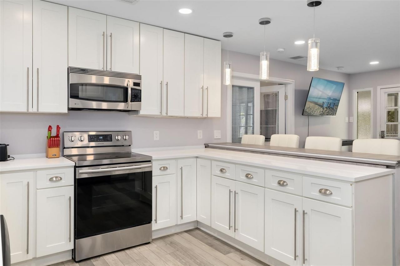615 S Shade Avenue, Sarasota, FL 34237 Photo