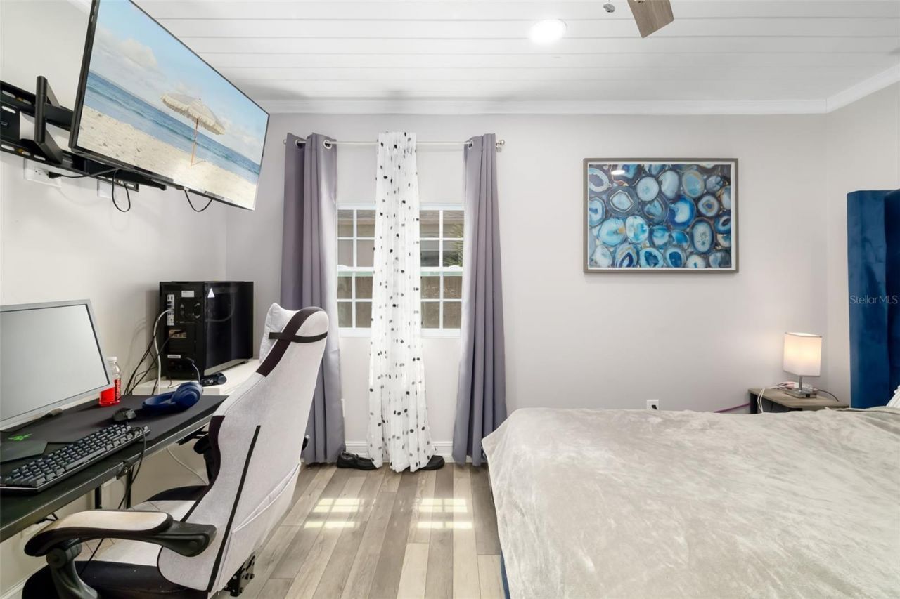 615 S Shade Avenue, Sarasota, FL 34237 Photo