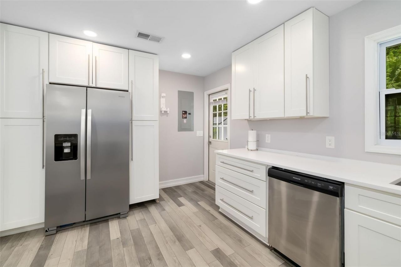 615 S Shade Avenue, Sarasota, FL 34237 Photo