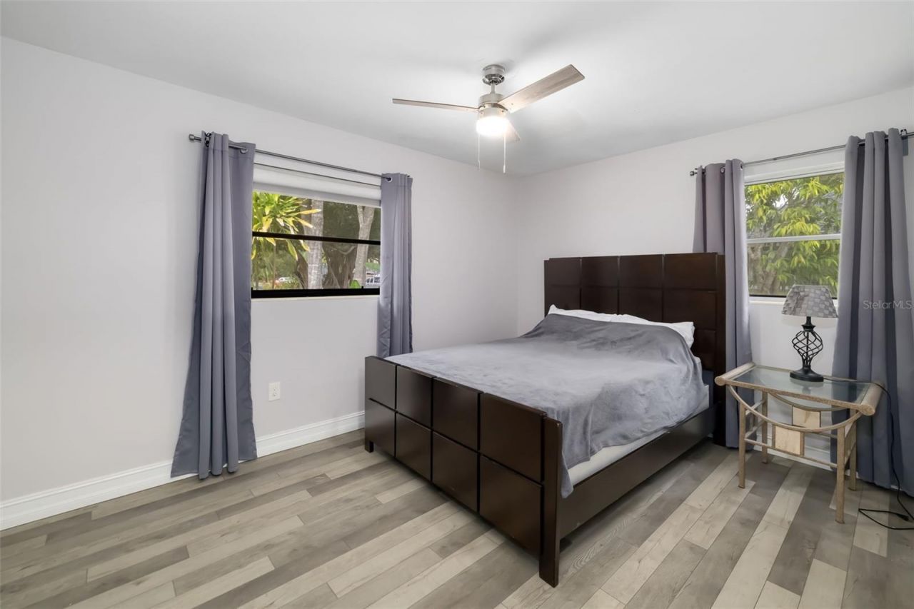 615 S Shade Avenue, Sarasota, FL 34237 Photo