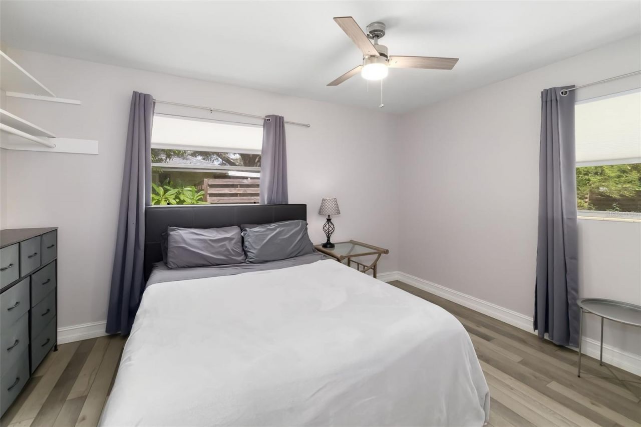 615 S Shade Avenue, Sarasota, FL 34237 Photo