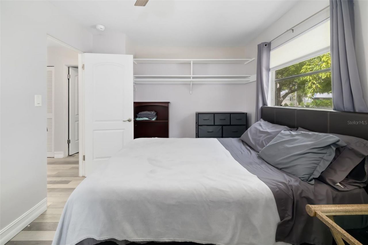 615 S Shade Avenue, Sarasota, FL 34237 Photo