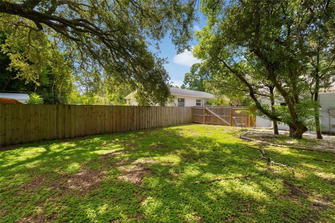 615 S Shade Avenue, Sarasota, FL 34237 Photo