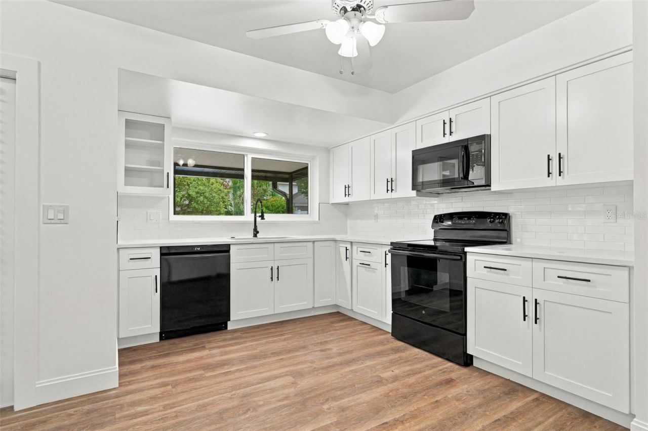 6107 Oak Fern Court , Temple Terrace, FL 33617 Photo