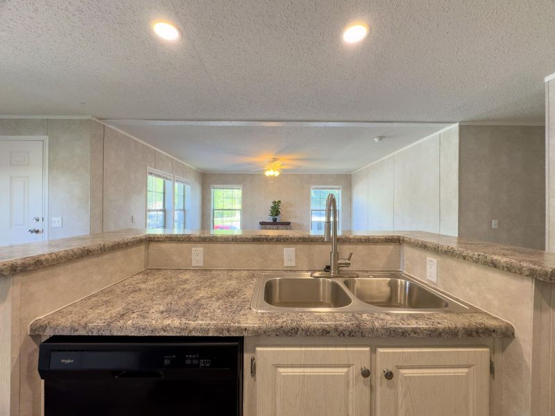 10885 Pine Circle, Unit #39, Lakeview, OH 43331 Photo 11