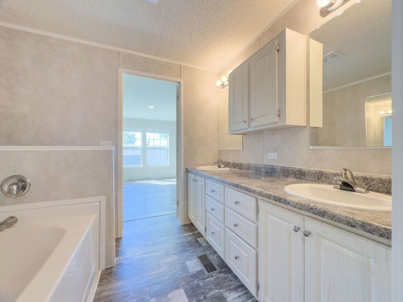 10885 Pine Circle, Unit #39, Lakeview, OH 43331 Photo 27