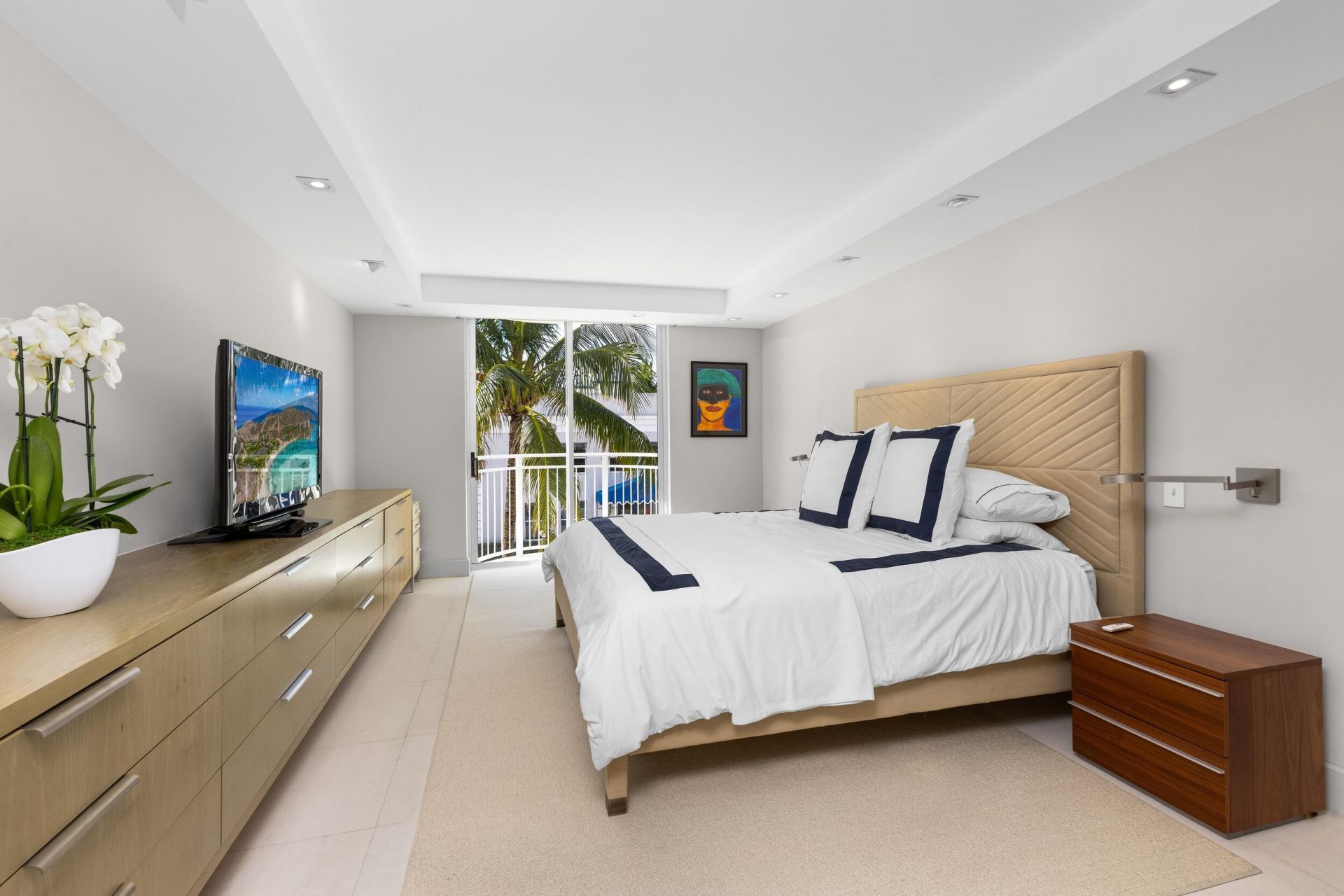 100 Worth Avenue, Unit 317, Palm Beach, FL 33480 Photo