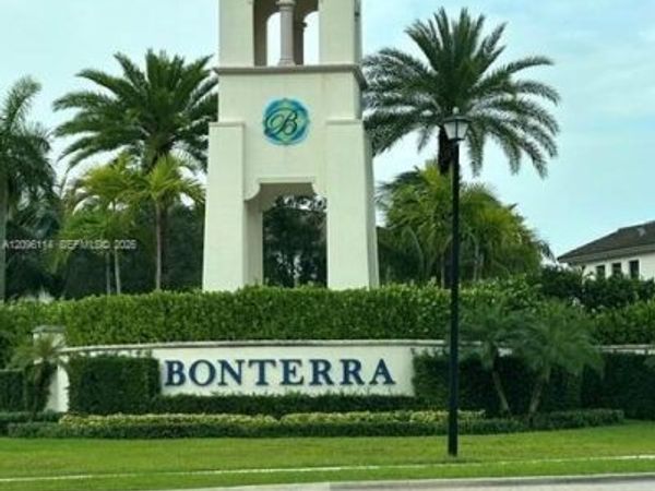 9883 W 34th Ln , Unit 9883, Hialeah, FL 33018