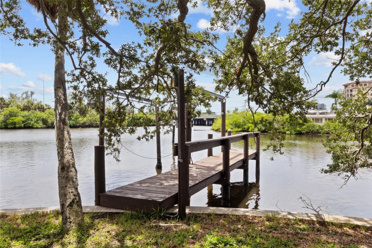 5381 Palos Verdes Drive, Sarasota, FL 34231 Photo