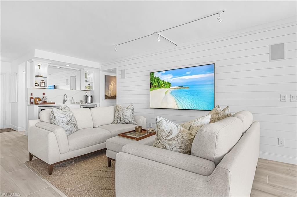 1312 Chesapeake Ave , Unit B1, Naples, FL 34102 Photo