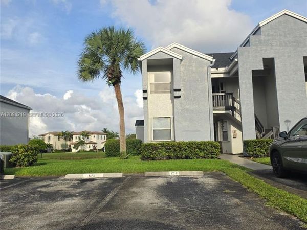 855 SW 113th Way, Unit 855, Pembroke Pines, FL 33025