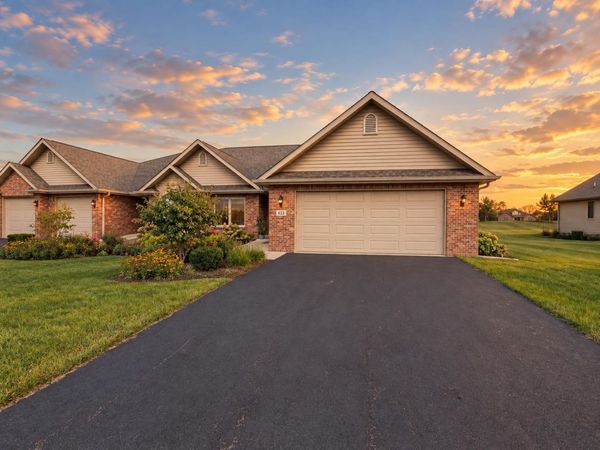 633 HARVEST Drive, BYRON, IL 61010