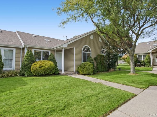 65 Eric Drive , Middle Island, NY 11953
