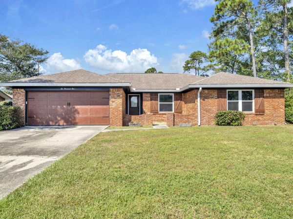 2005 Plumosa Palm Drive, Niceville, FL 32578