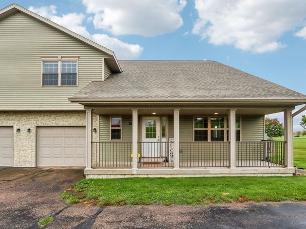 212 Hometown Avenue, Fall River, WI 53932