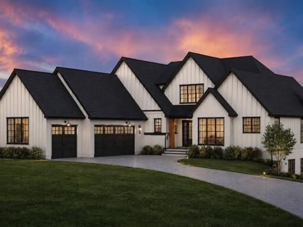 W4542 Lakeview Glen Dr, Geneva, WI 53147
