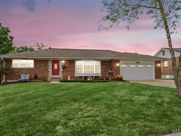 7816 Apple Valley Drive, Affton, MO 63123