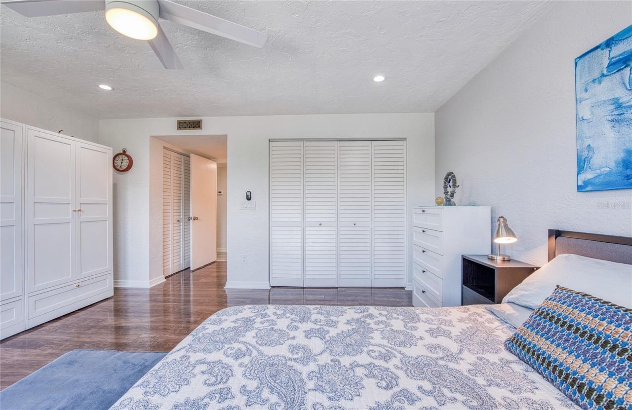 4681 1st Street Ne, Unit 301, Saint Petersburg, FL 33703 Photo