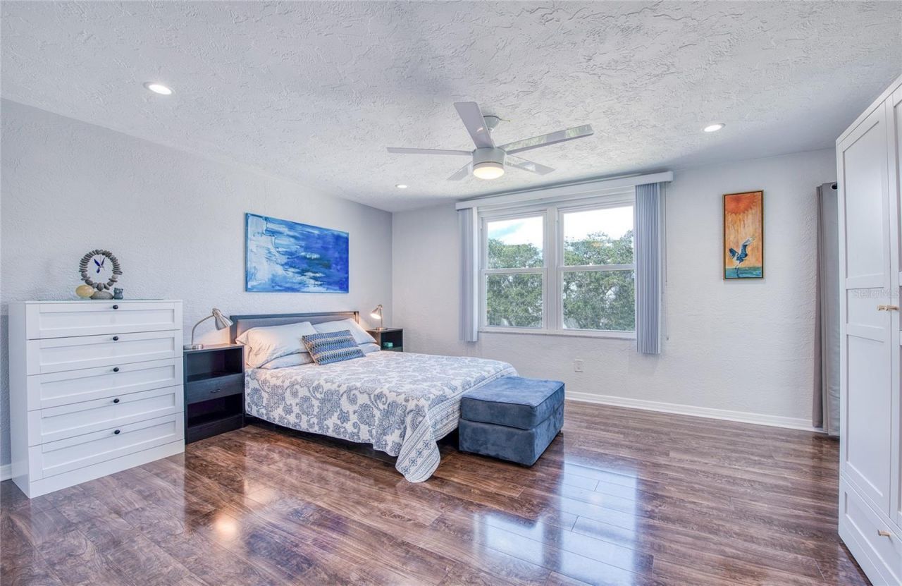 4681 1st Street Ne, Unit 301, Saint Petersburg, FL 33703 Photo