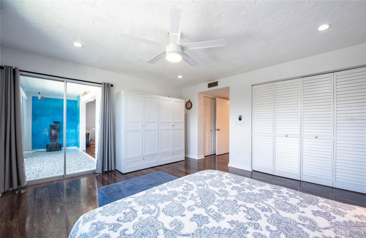 4681 1st Street Ne, Unit 301, Saint Petersburg, FL 33703 Photo