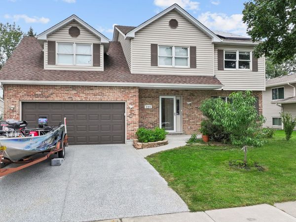 384 Polo Club Drive , Glendale Heights, IL 60139