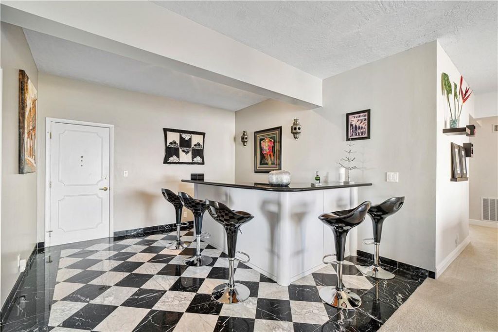 95 N Birch Road, Unit 900, Fort Lauderdale, FL 33304 Photo