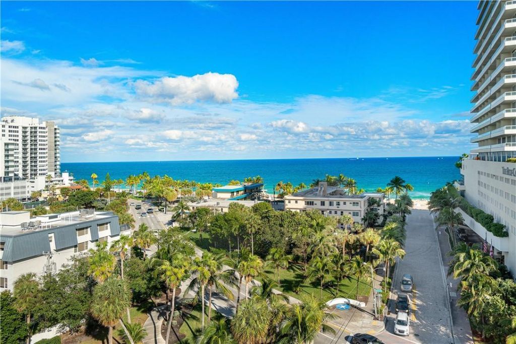 95 N Birch Road, Unit 900, Fort Lauderdale, FL 33304 Photo