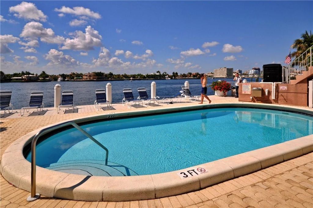 95 N Birch Road, Unit 900, Fort Lauderdale, FL 33304 Photo